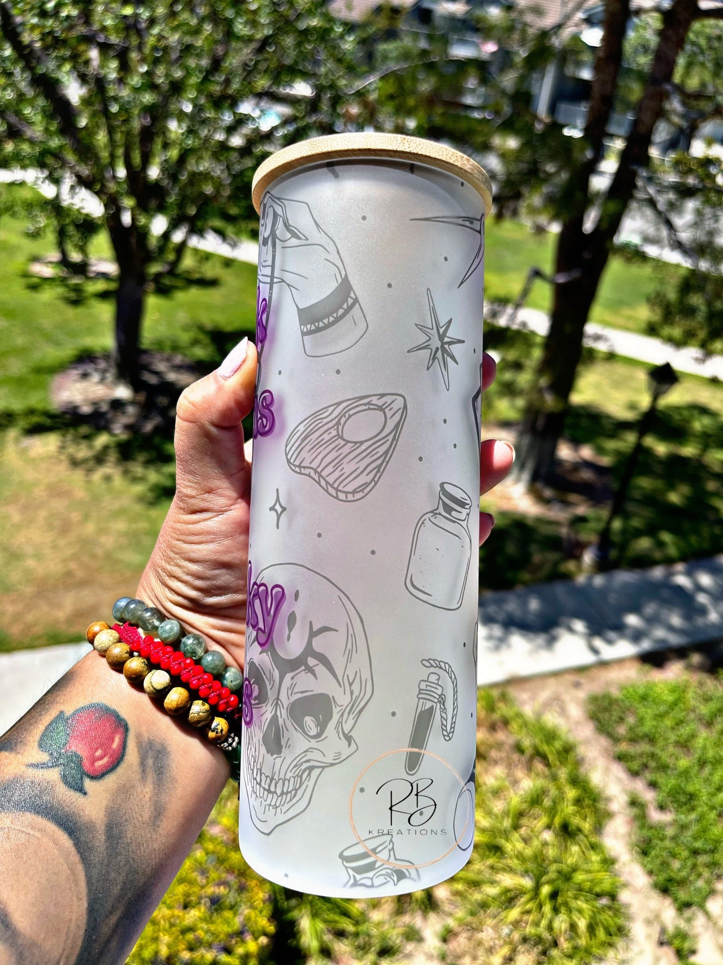 Thick thighs & Spooky vibes Tumbler | Spooky | Halloween tumbler | Mom tumbler | 25oz Skinny Frosted glass